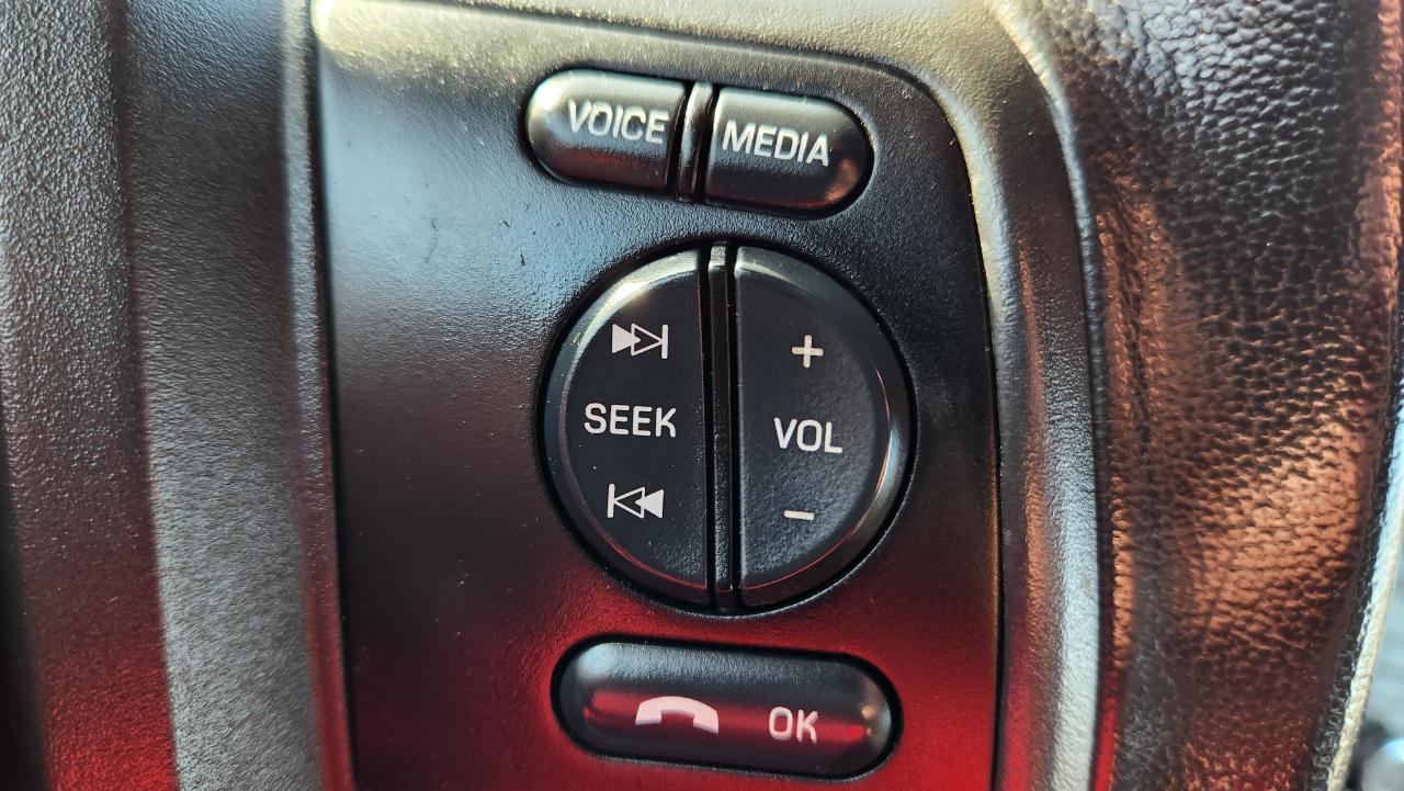 Ford F-350 SD Lariat Crew Cab Long Bed DRW 4WD 2012