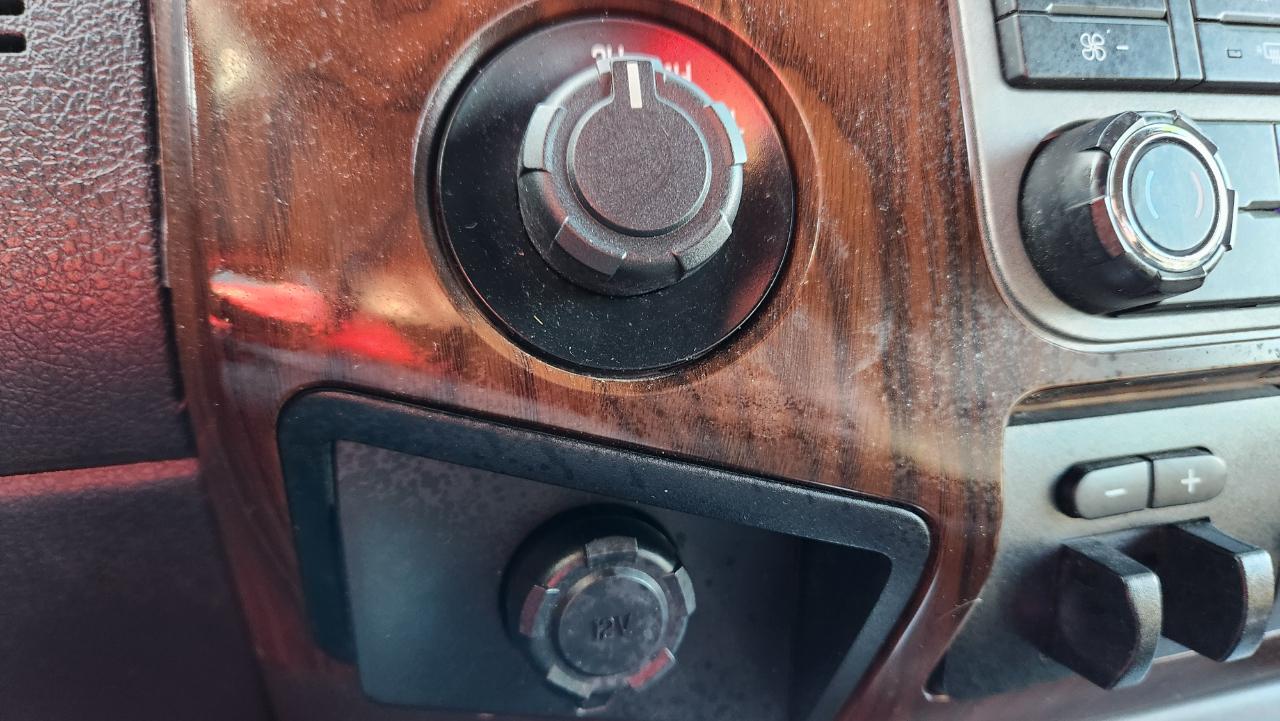 Ford F-350 SD Lariat Crew Cab Long Bed DRW 4WD 2012