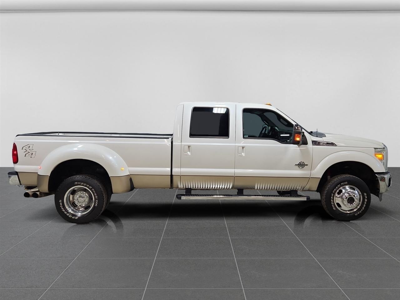 Ford F-350 SD Lariat Crew Cab Long Bed DRW 4WD 2012