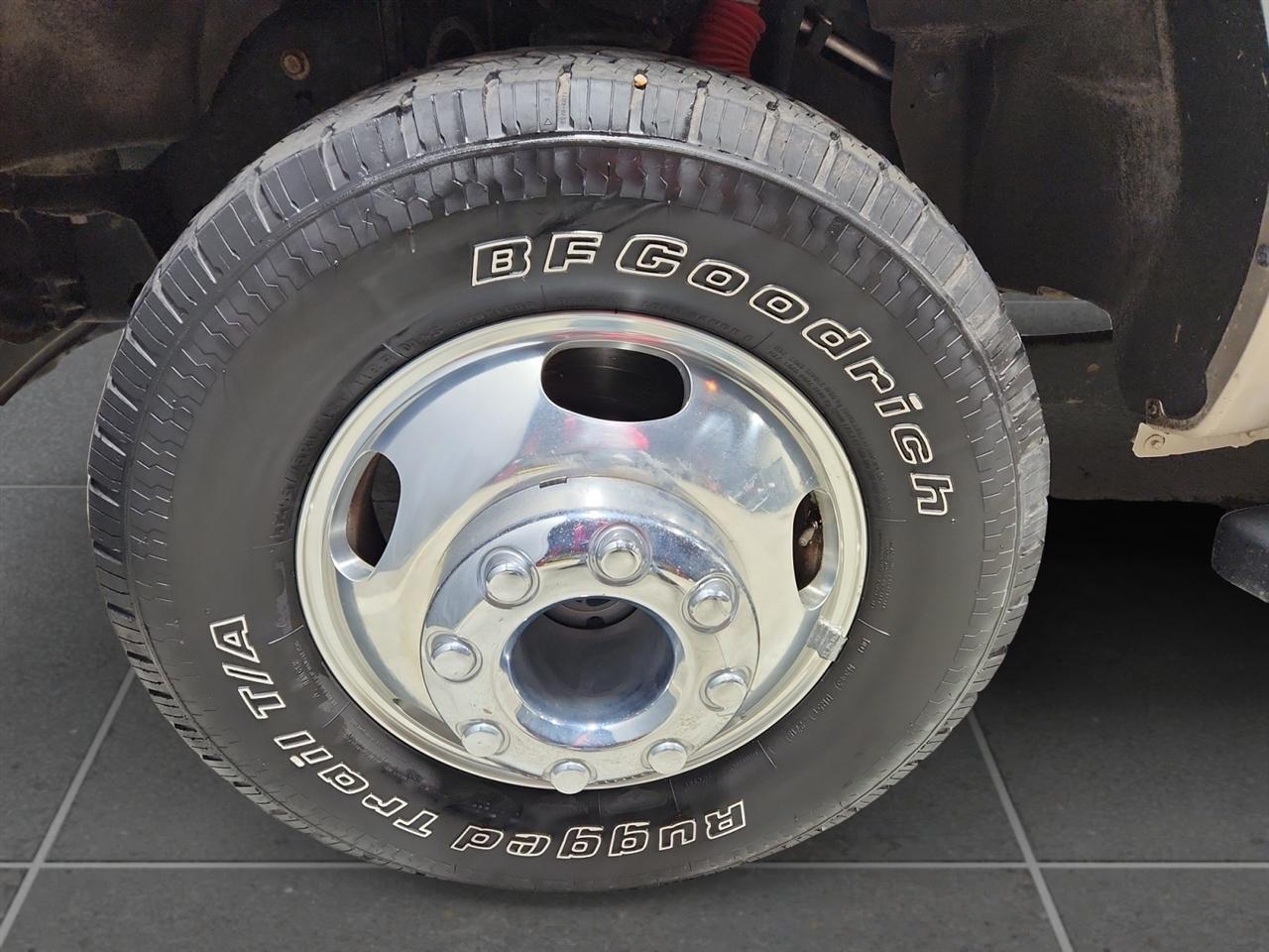 Ford F-350 SD Lariat Crew Cab Long Bed DRW 4WD 2012