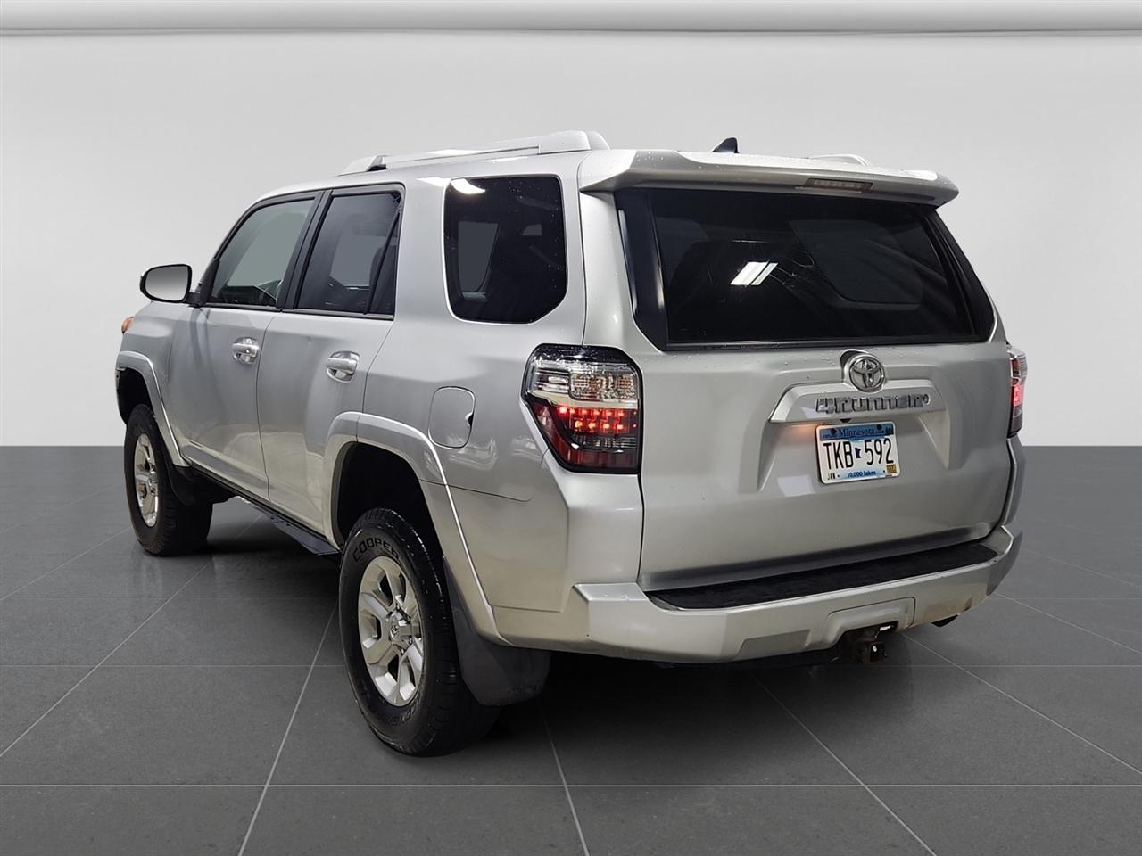 Toyota 4Runner SR5 4WD 2017