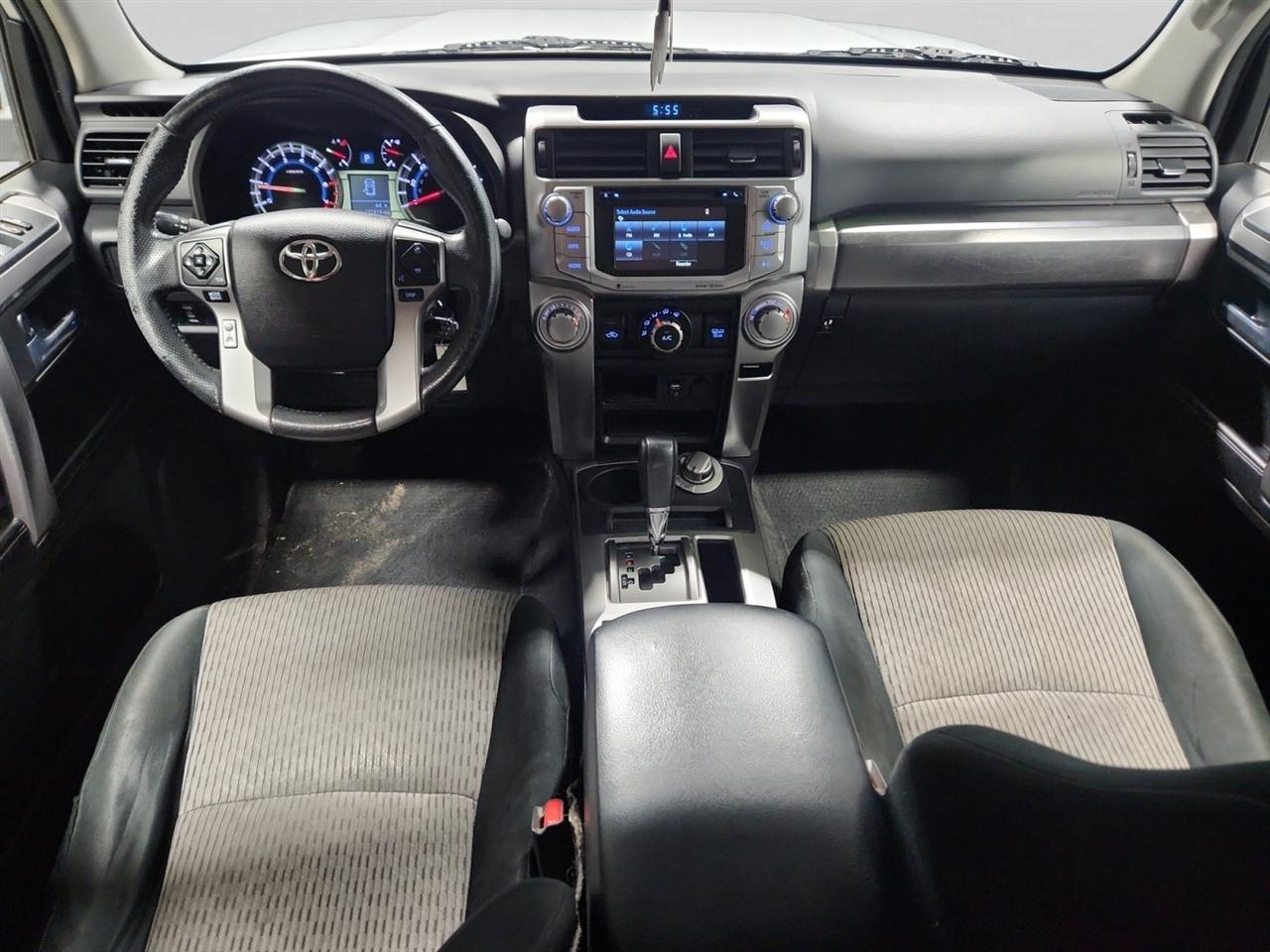 Toyota 4Runner SR5 4WD 2017