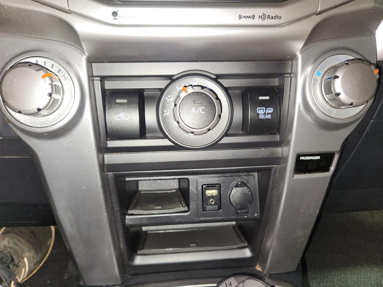 Toyota 4Runner SR5 4WD 2017