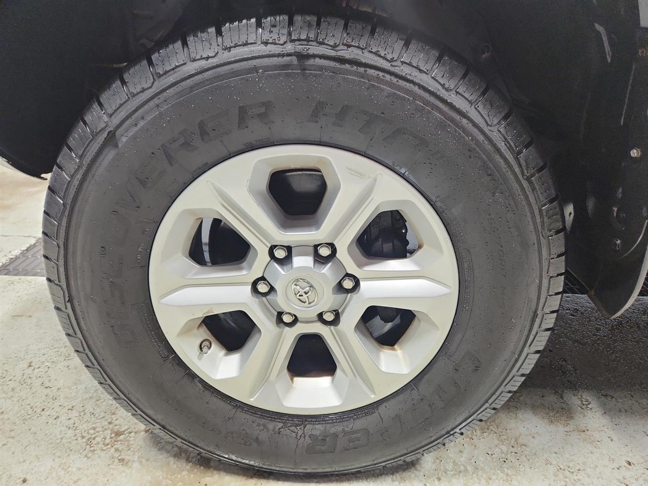 Toyota 4Runner SR5 4WD 2017