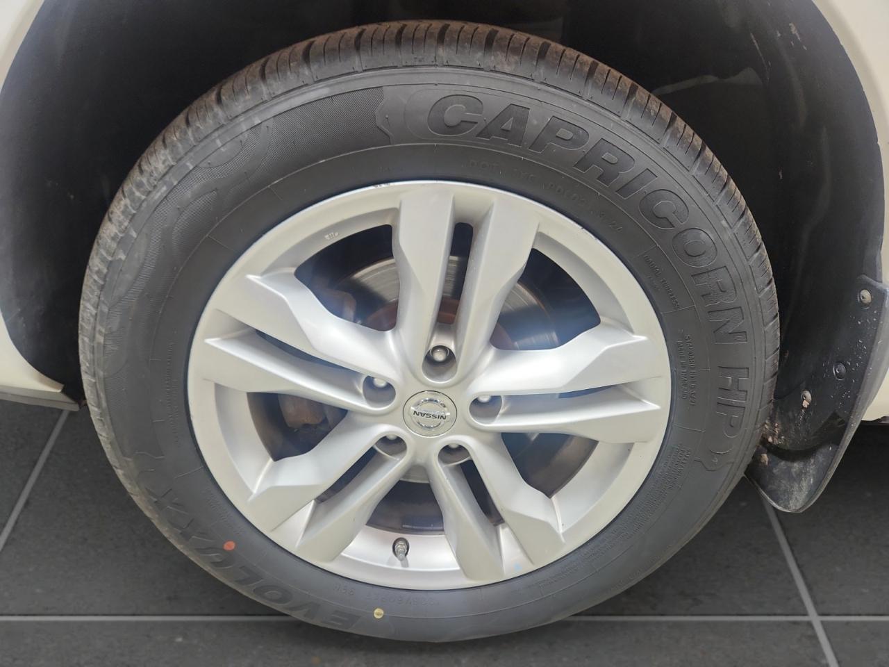 Nissan Rogue SV AWD 2013