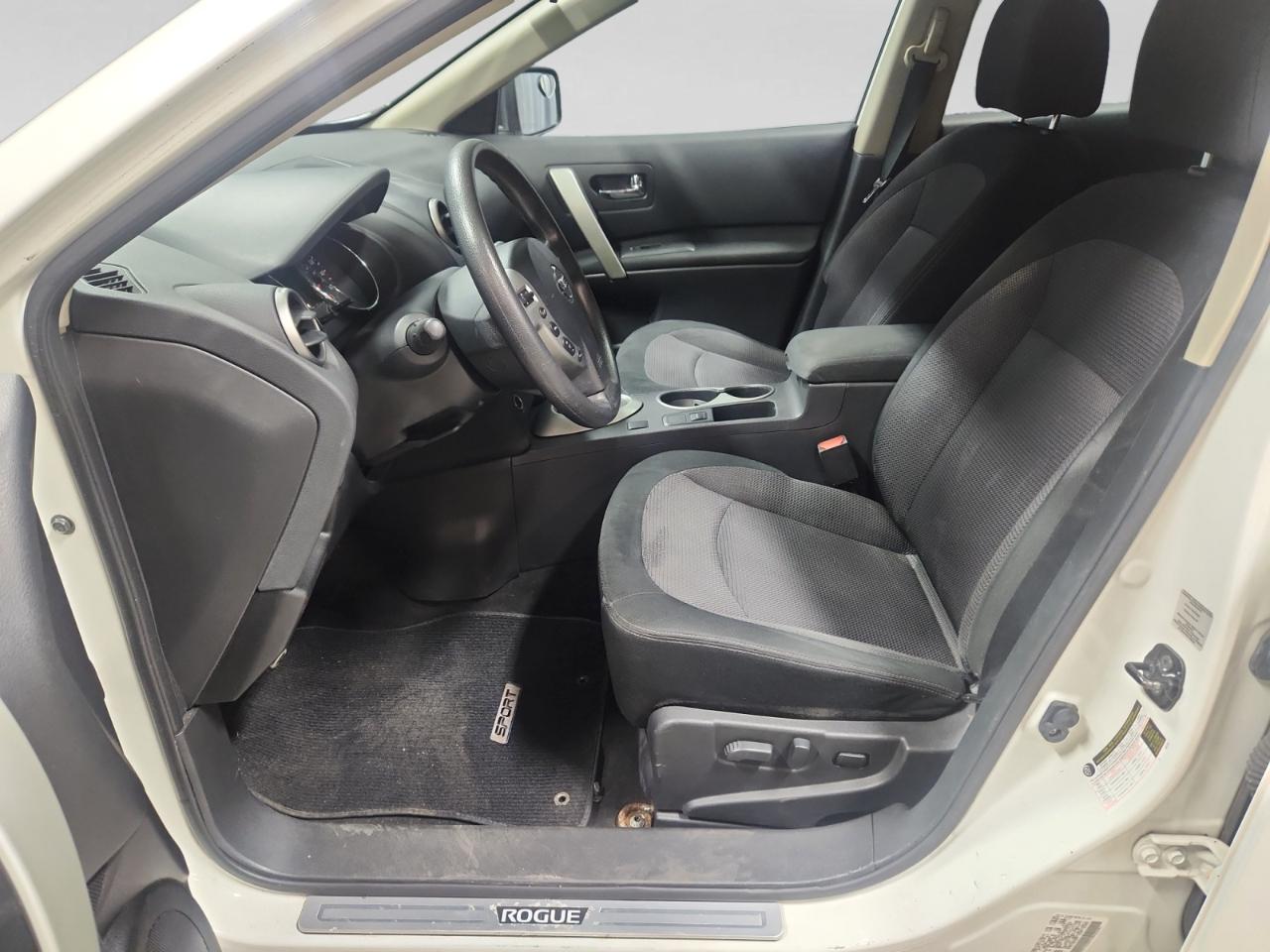 Nissan Rogue SV AWD 2013