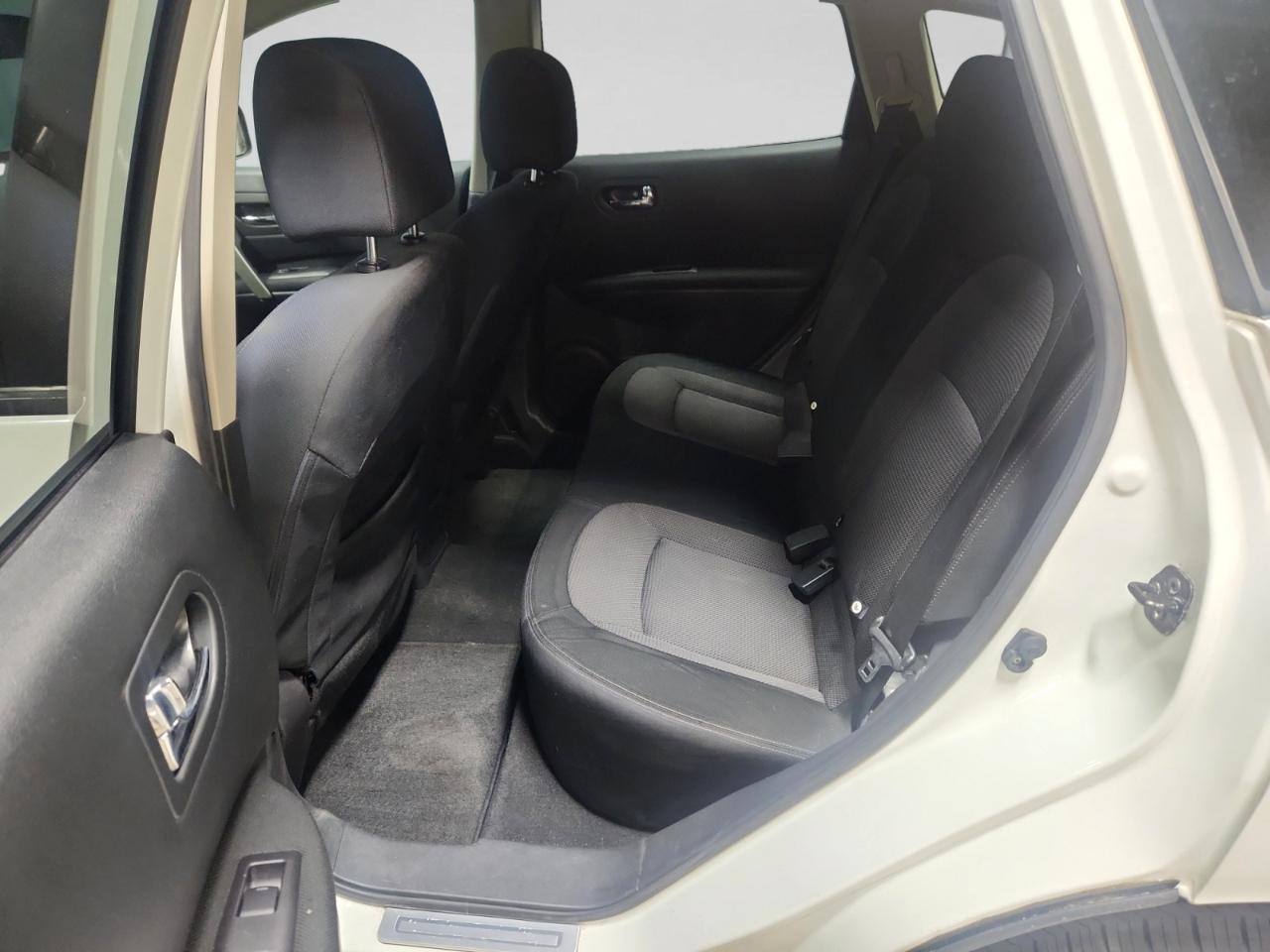 Nissan Rogue SV AWD 2013