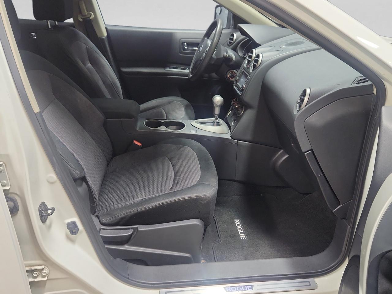 Nissan Rogue SV AWD 2013