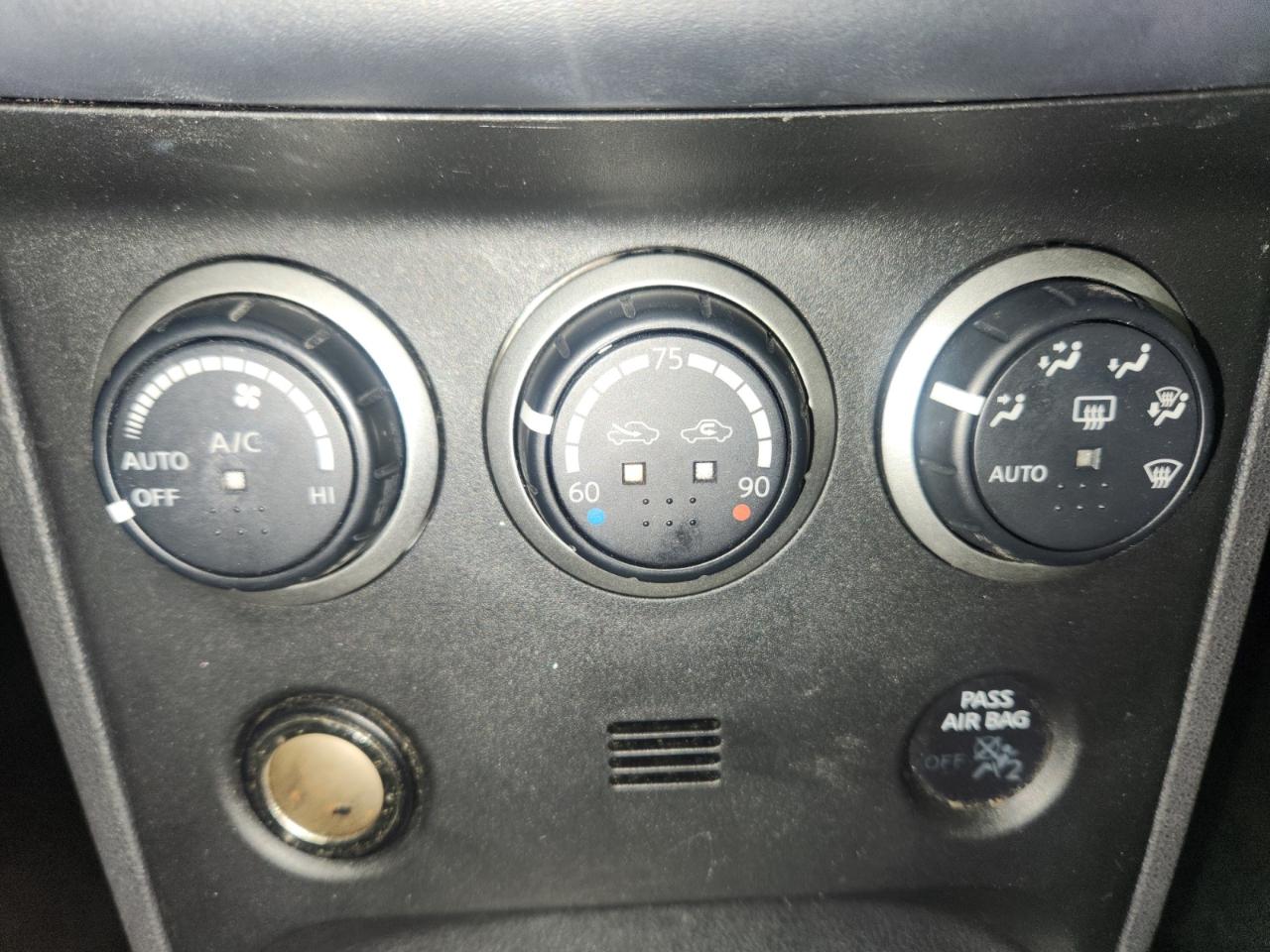 Nissan Rogue SV AWD 2013