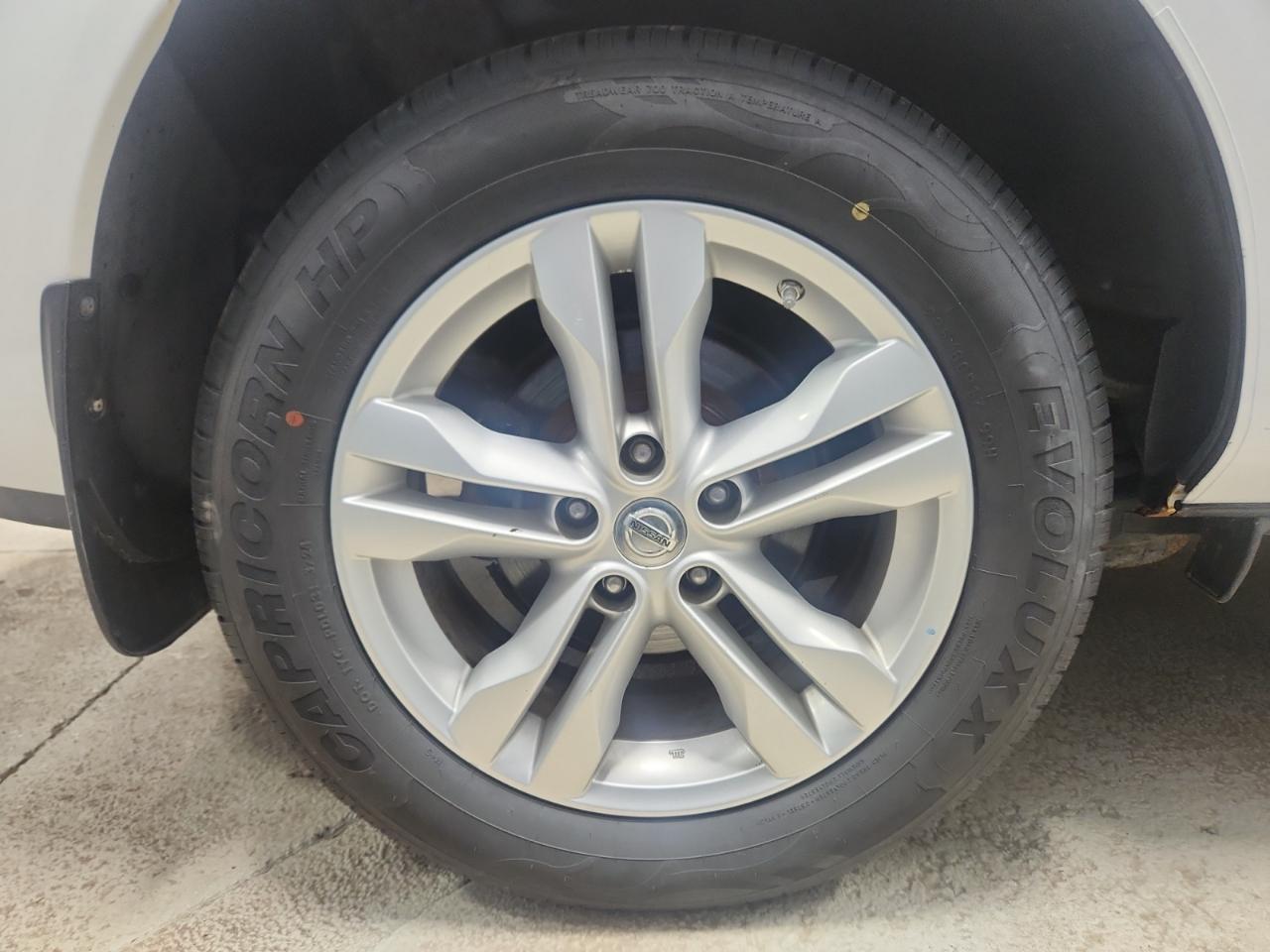 Nissan Rogue SV AWD 2013