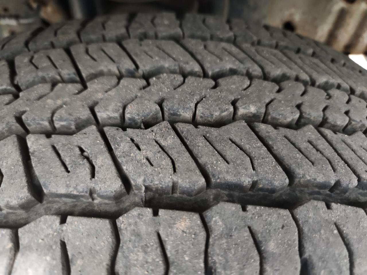 Ford Econoline E-350 XLT Super Duty Extended 2011