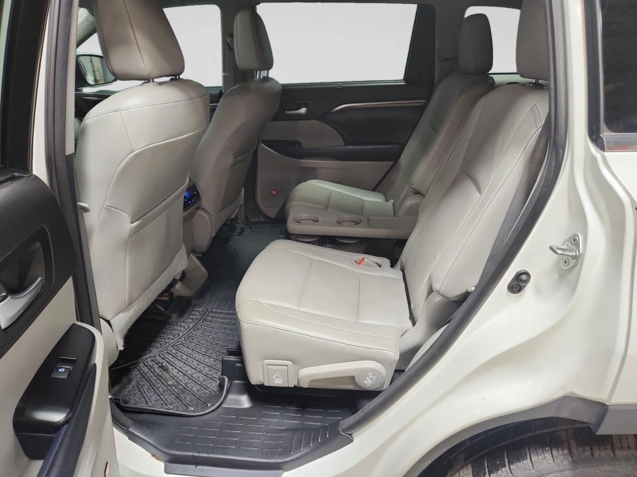 Toyota Highlander Limited AWD V6 2015