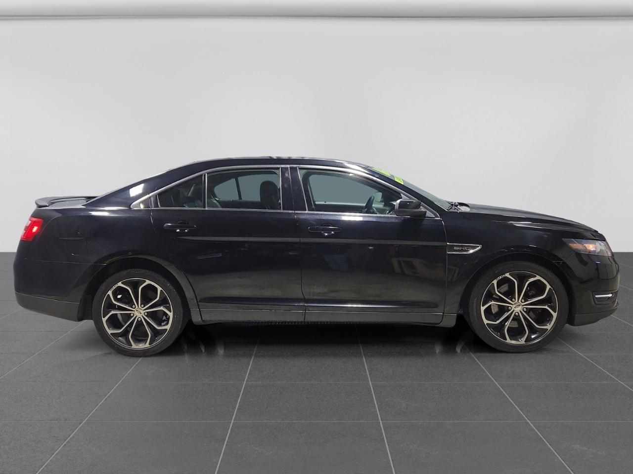 Ford Taurus SHO AWD 2016