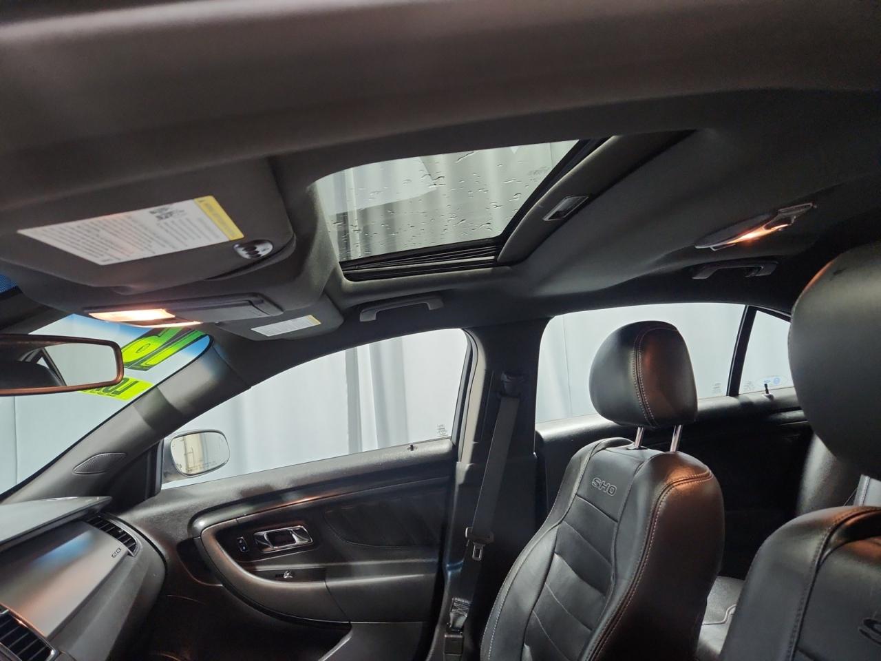 Ford Taurus SHO AWD 2016