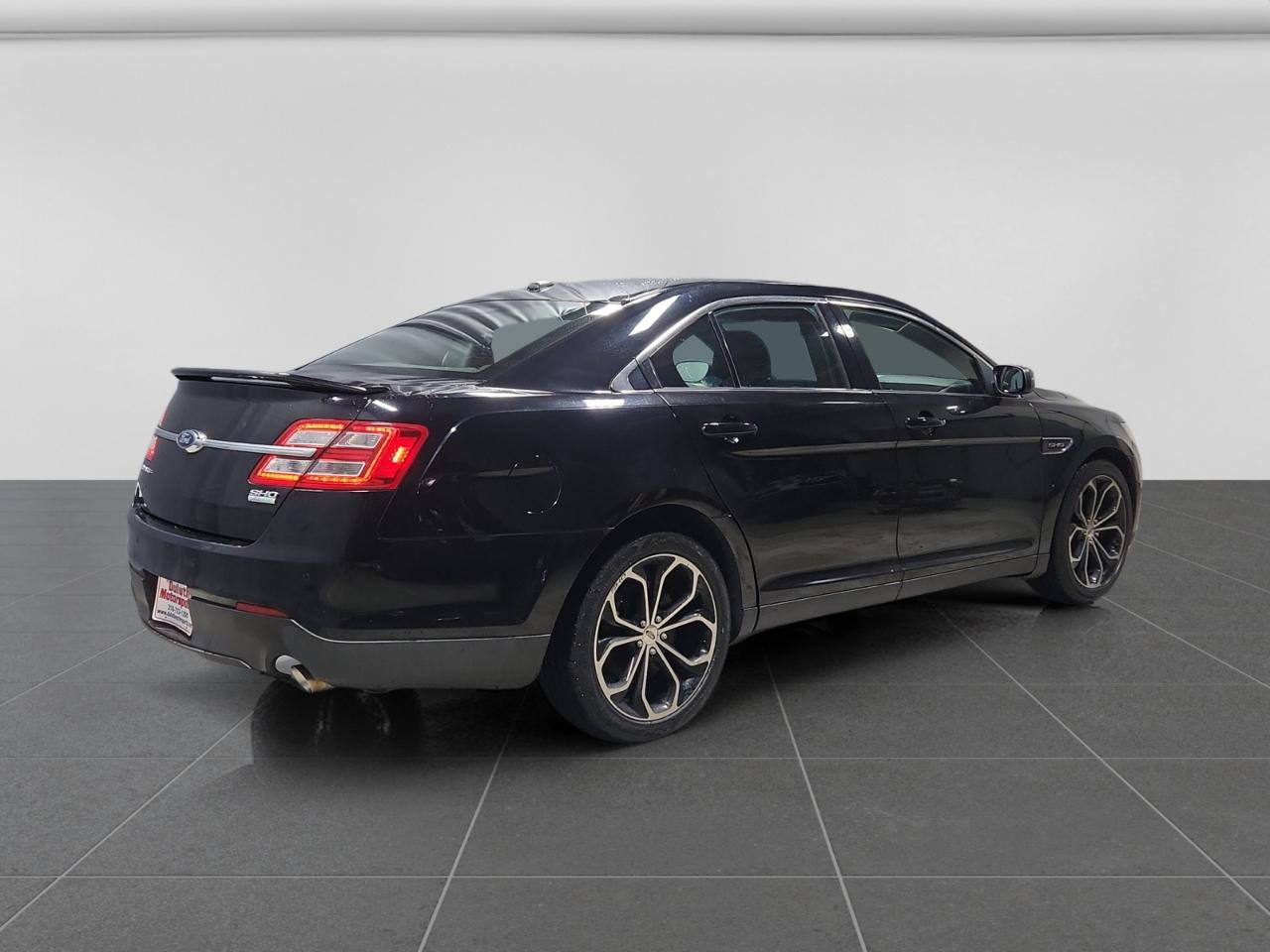 Ford Taurus SHO AWD 2016