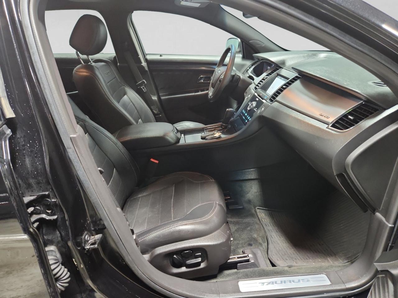 Ford Taurus SHO AWD 2016