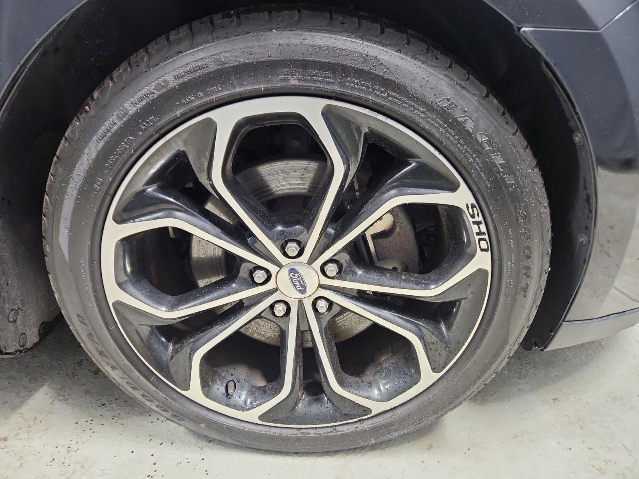 Ford Taurus SHO AWD 2016