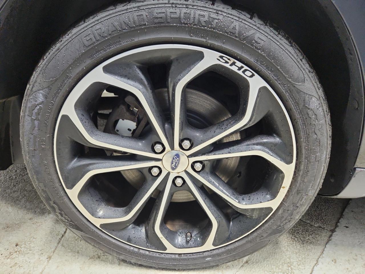 Ford Taurus SHO AWD 2016