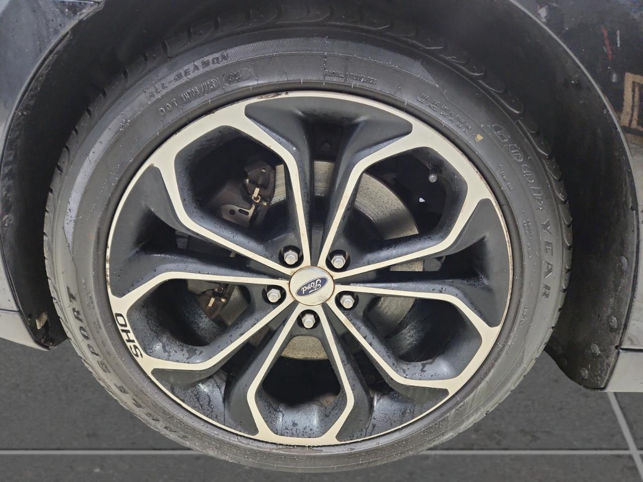 Ford Taurus SHO AWD 2016