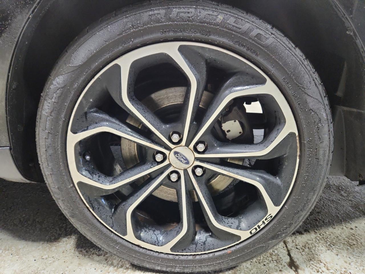 Ford Taurus SHO AWD 2016