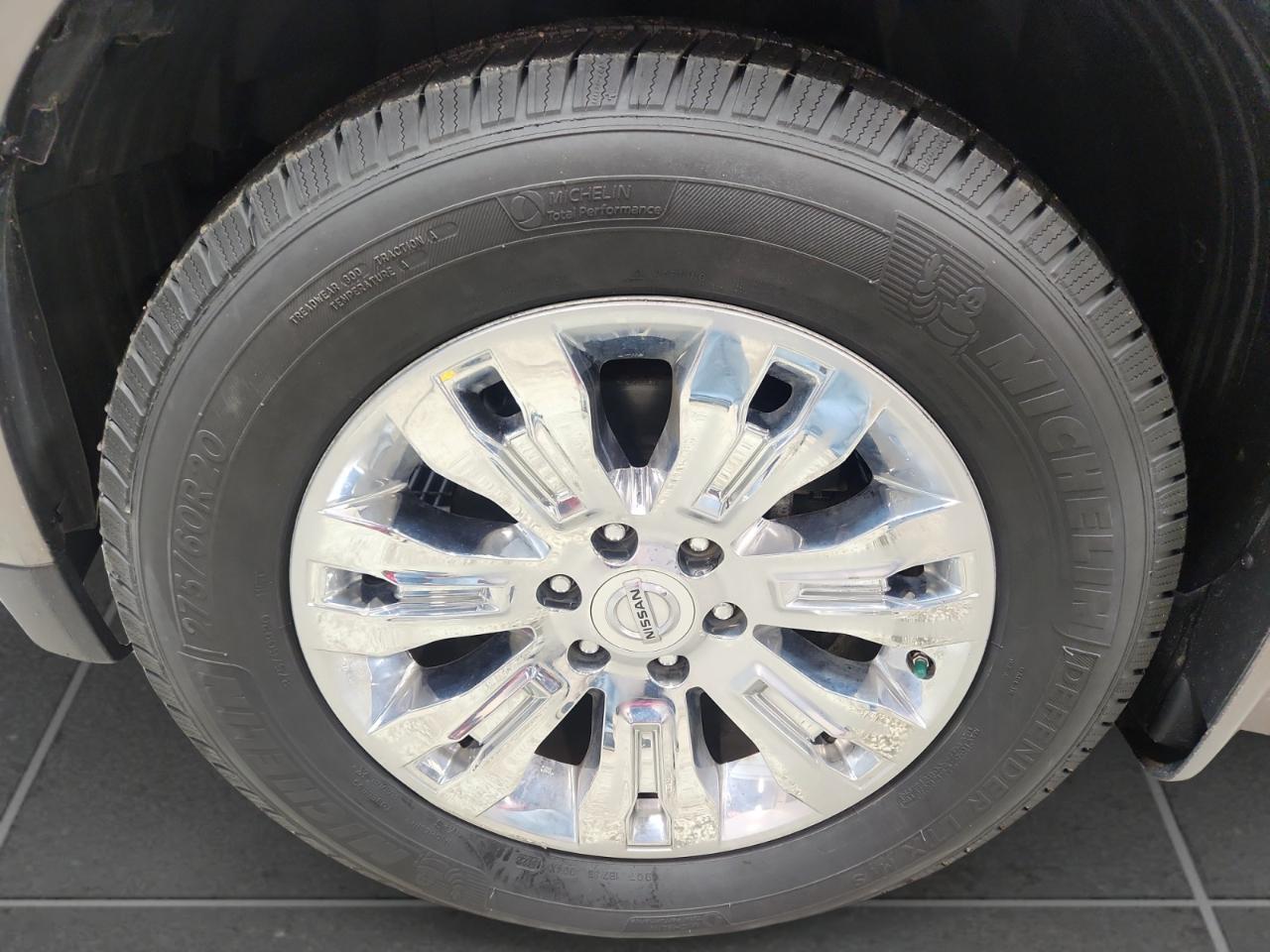 Nissan Armada Platinum 2015