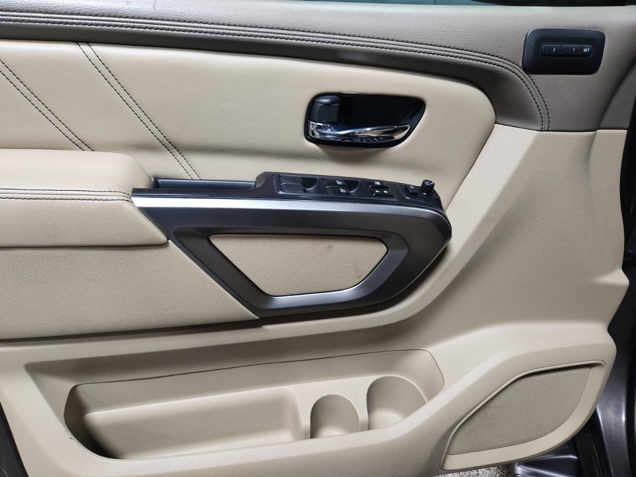 Nissan Armada Platinum 2015