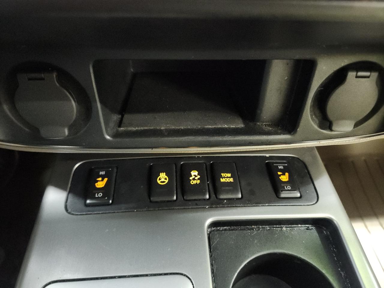 Nissan Armada Platinum 2015