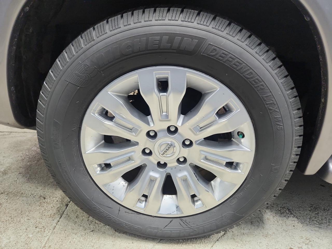 Nissan Armada Platinum 2015