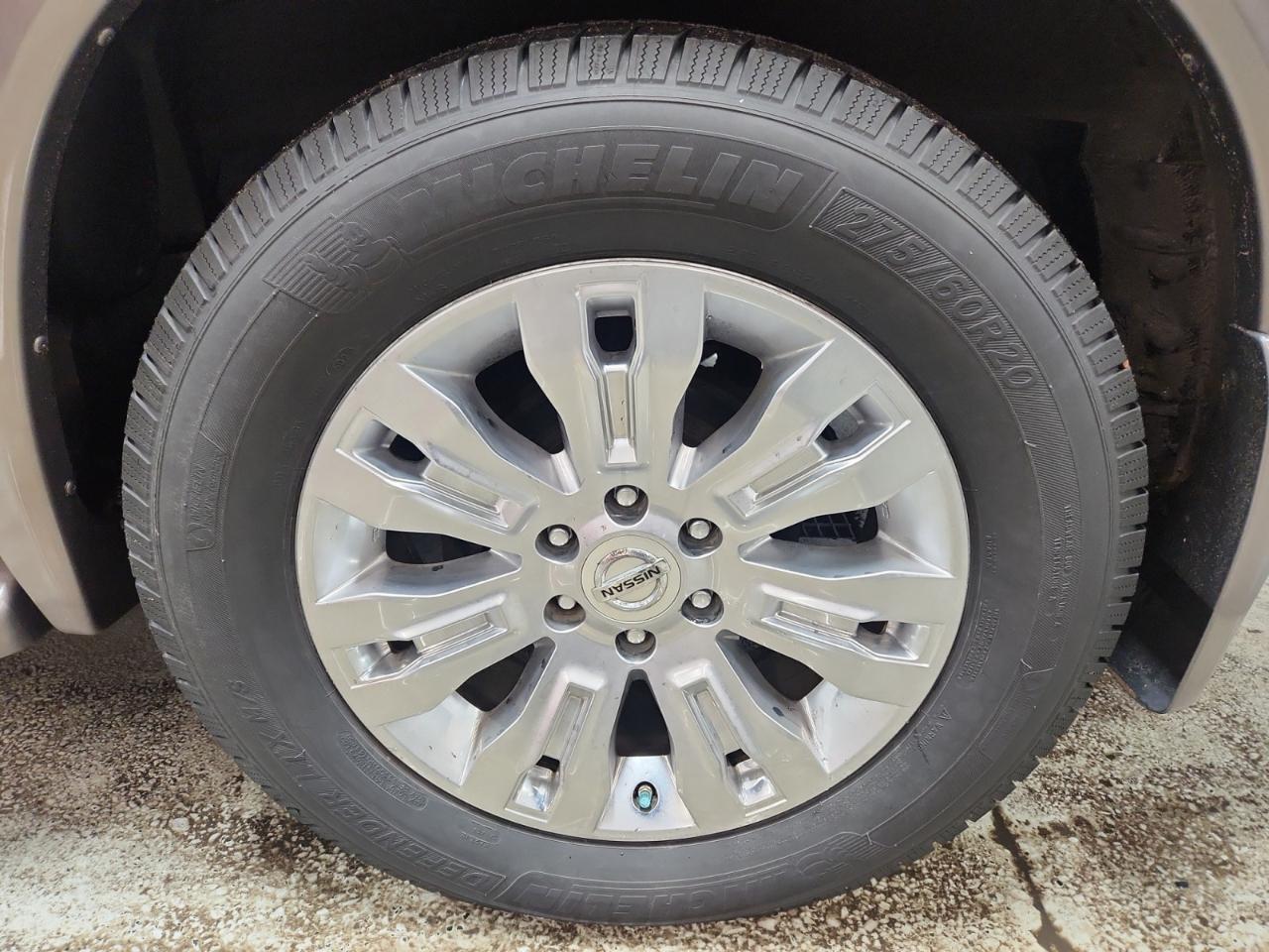 Nissan Armada Platinum 2015