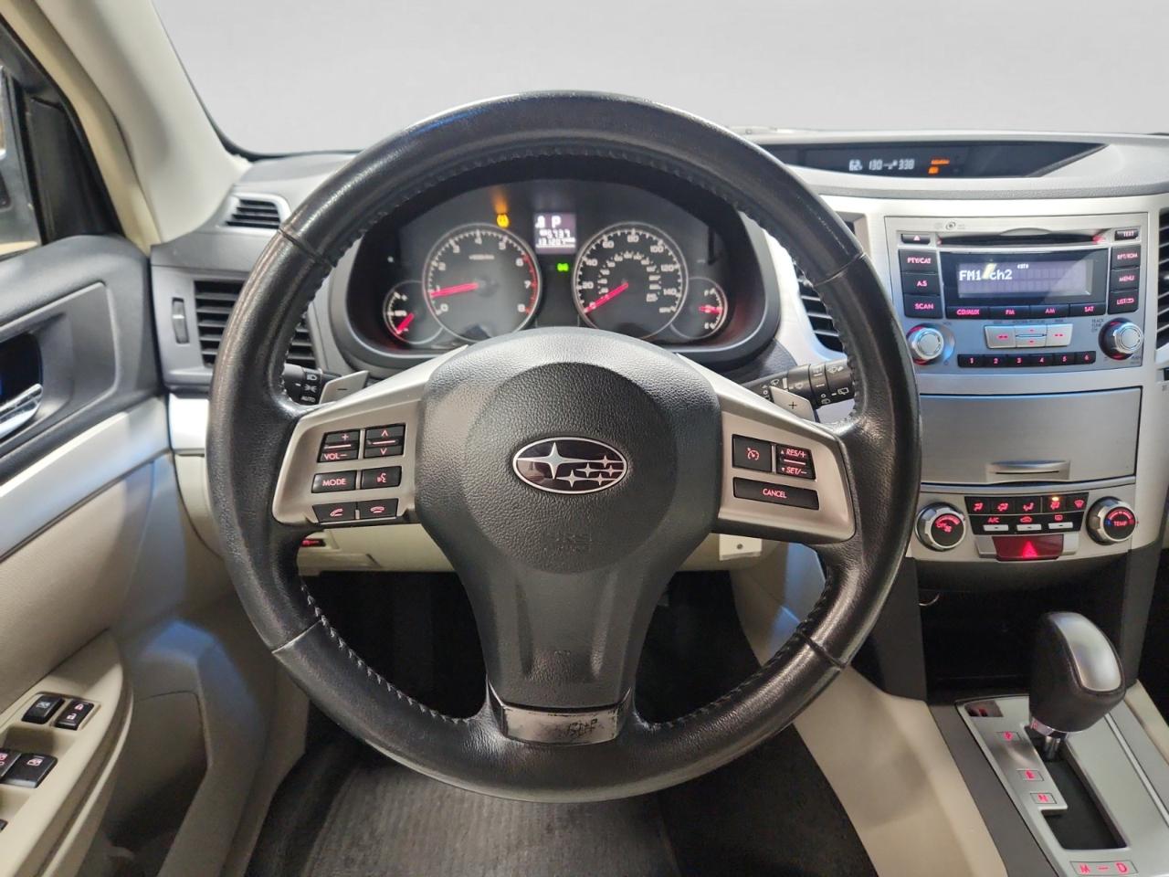 Subaru Outback 2.5i Premium 2013