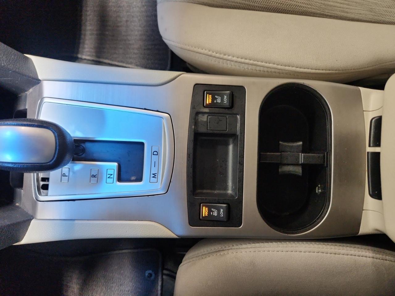 Subaru Outback 2.5i Premium 2013