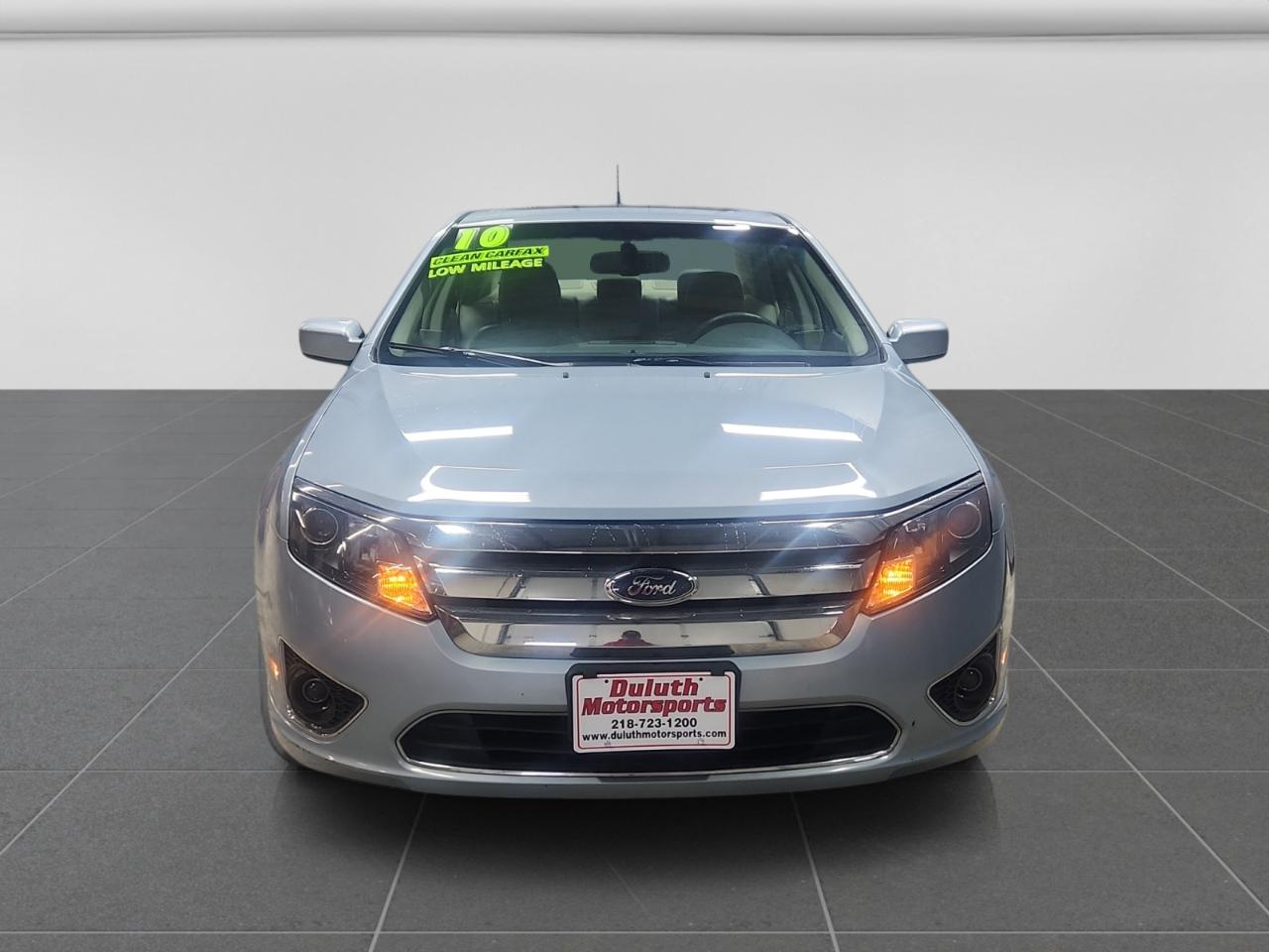 Ford Fusion Hybrid Sedan 2010