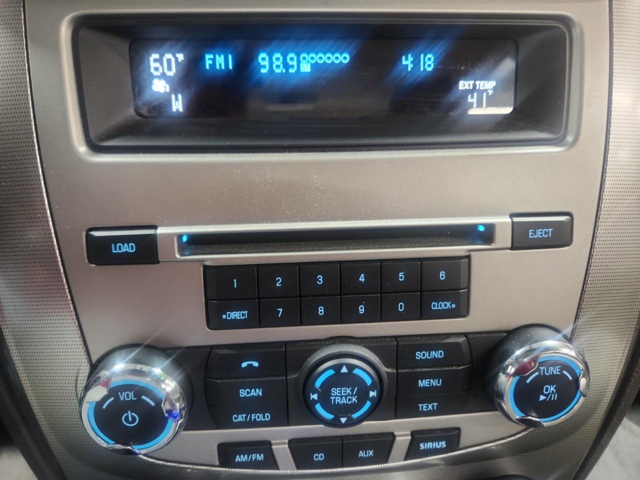 Ford Fusion Hybrid Sedan 2010