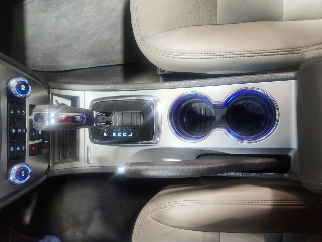 Ford Fusion Hybrid Sedan 2010