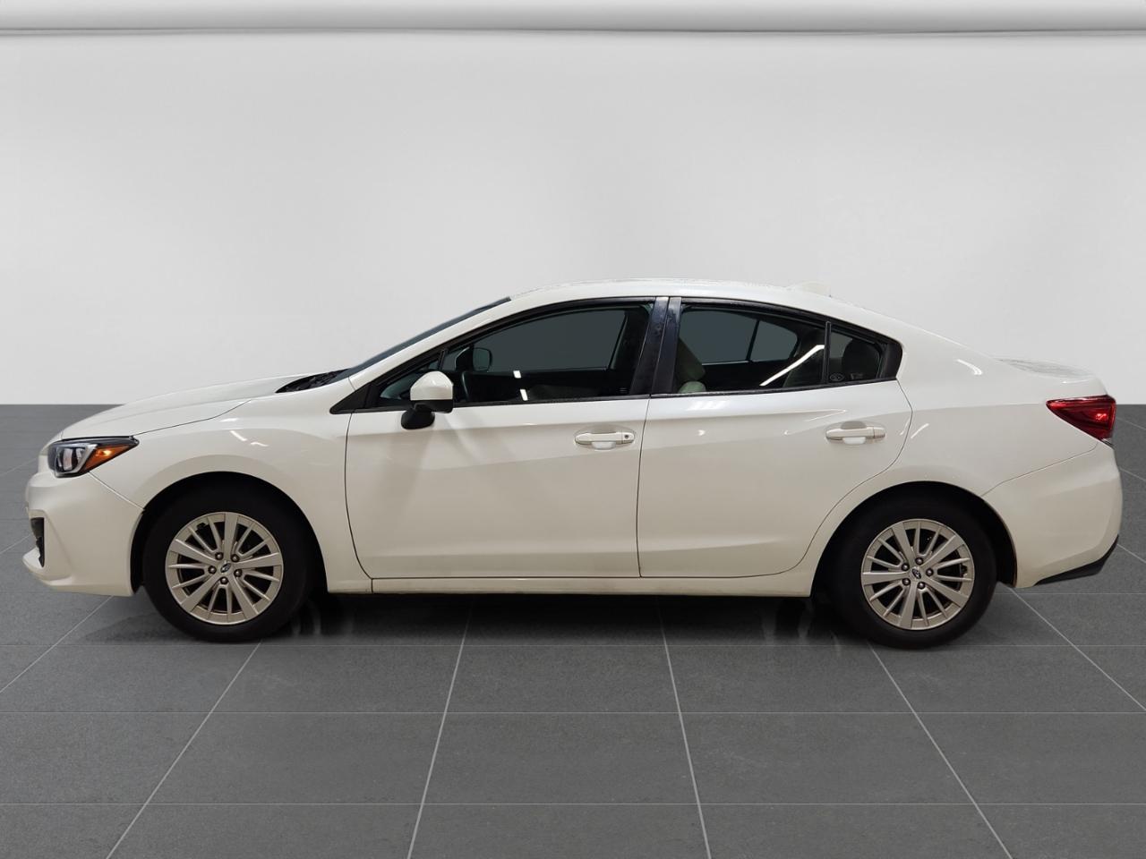 Subaru Impreza 2.0i Premium CVT 4-Door 2017