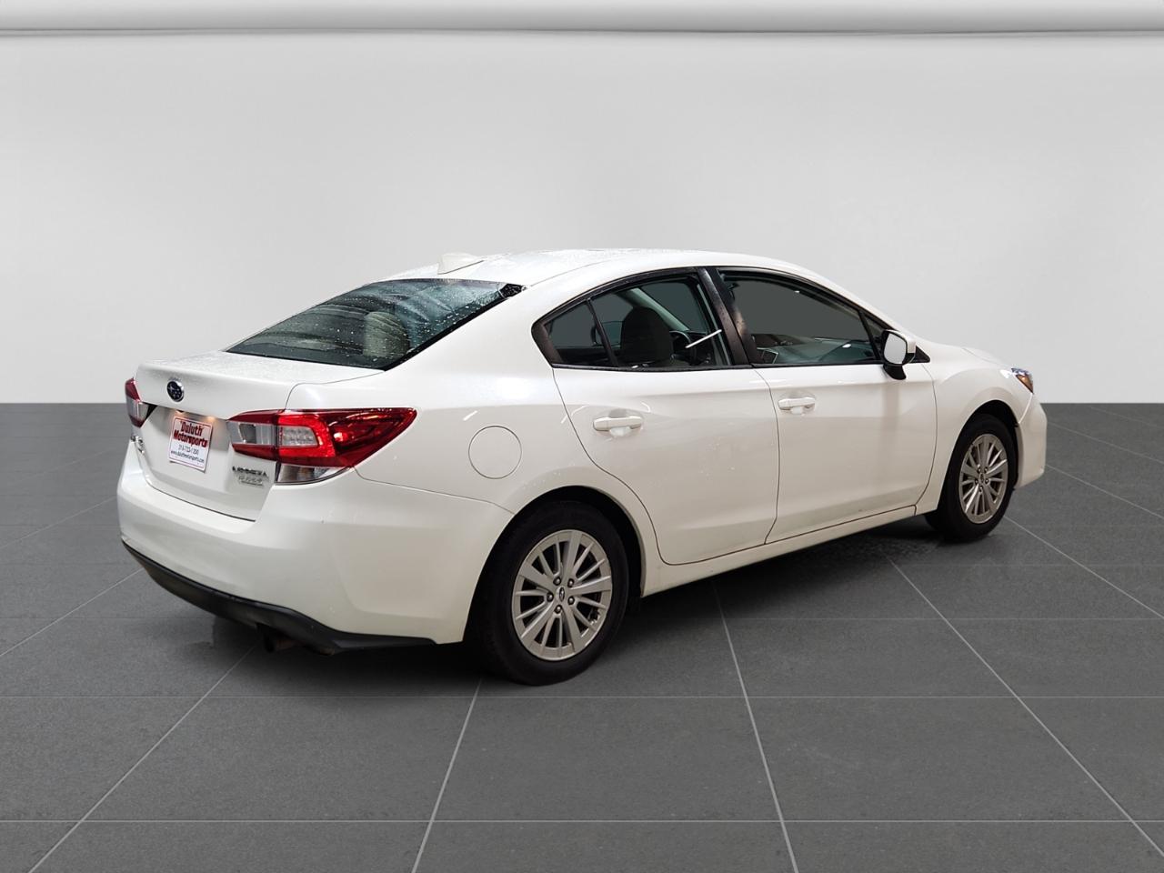 Subaru Impreza 2.0i Premium CVT 4-Door 2017