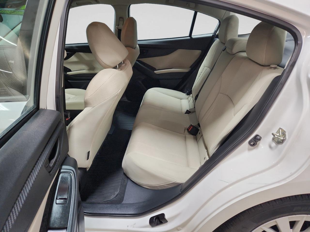Subaru Impreza 2.0i Premium CVT 4-Door 2017