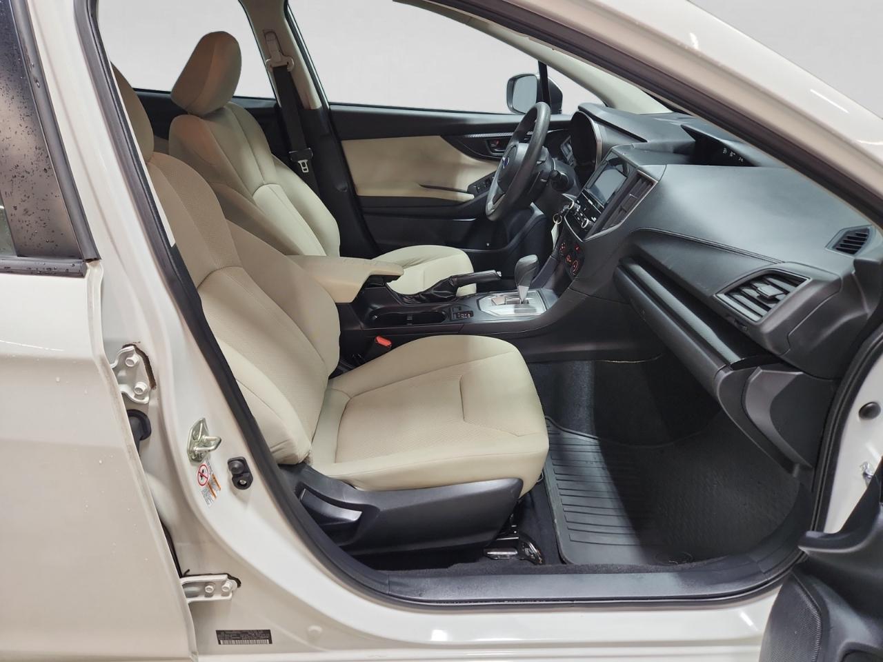 Subaru Impreza 2.0i Premium CVT 4-Door 2017