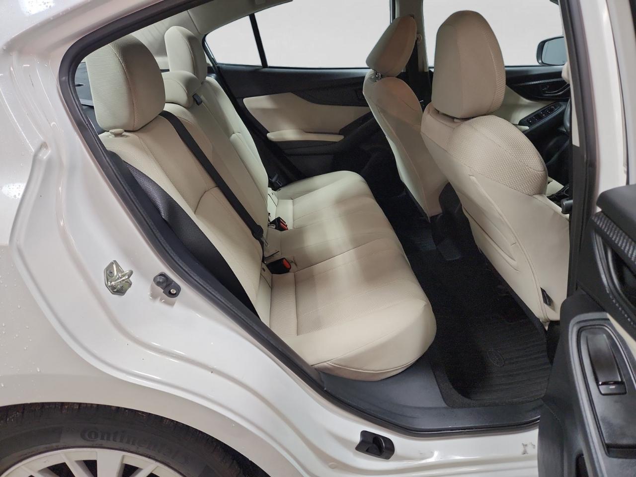 Subaru Impreza 2.0i Premium CVT 4-Door 2017