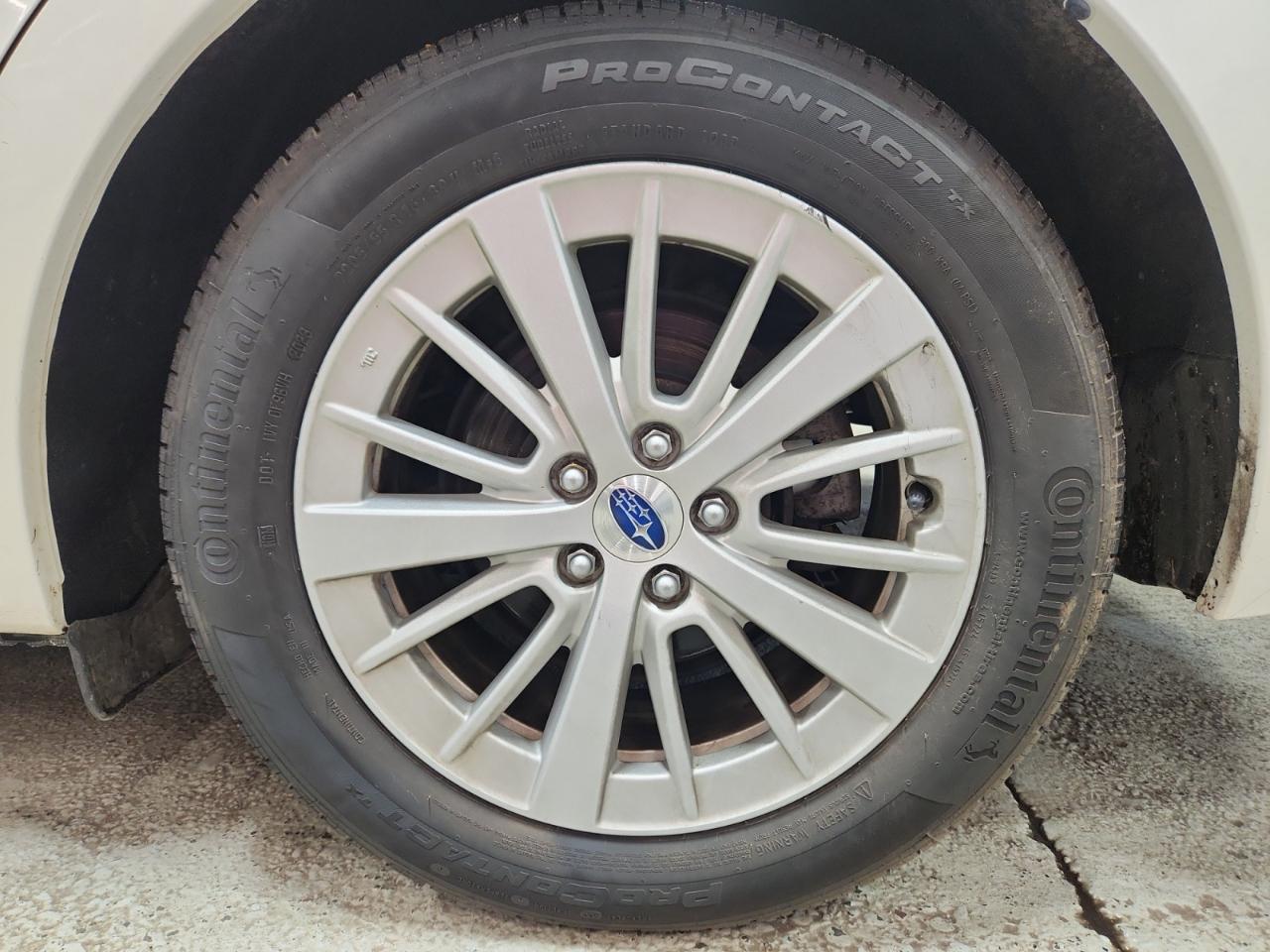 Subaru Impreza 2.0i Premium CVT 4-Door 2017