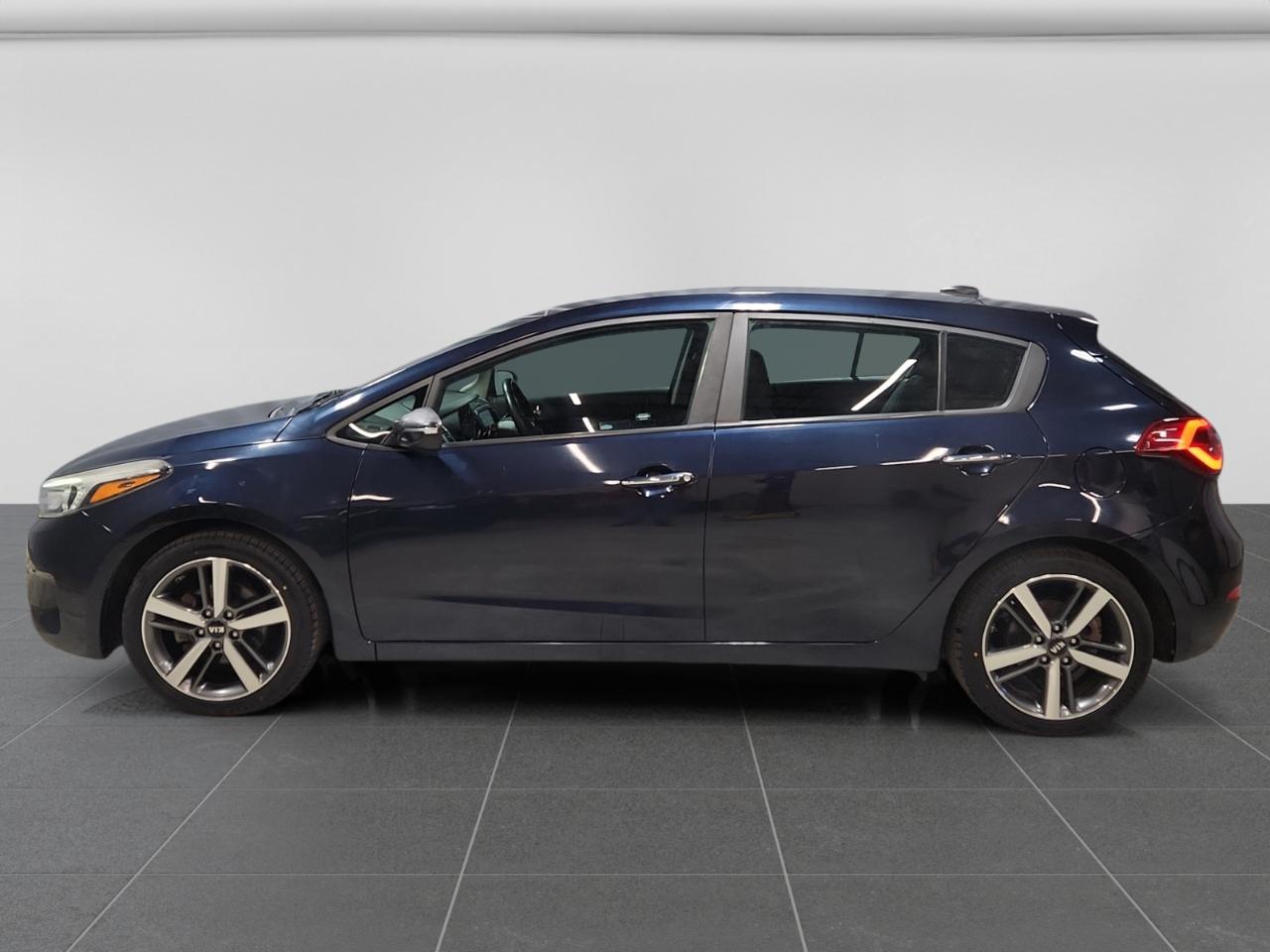 Kia Forte 5-Door EX 2017