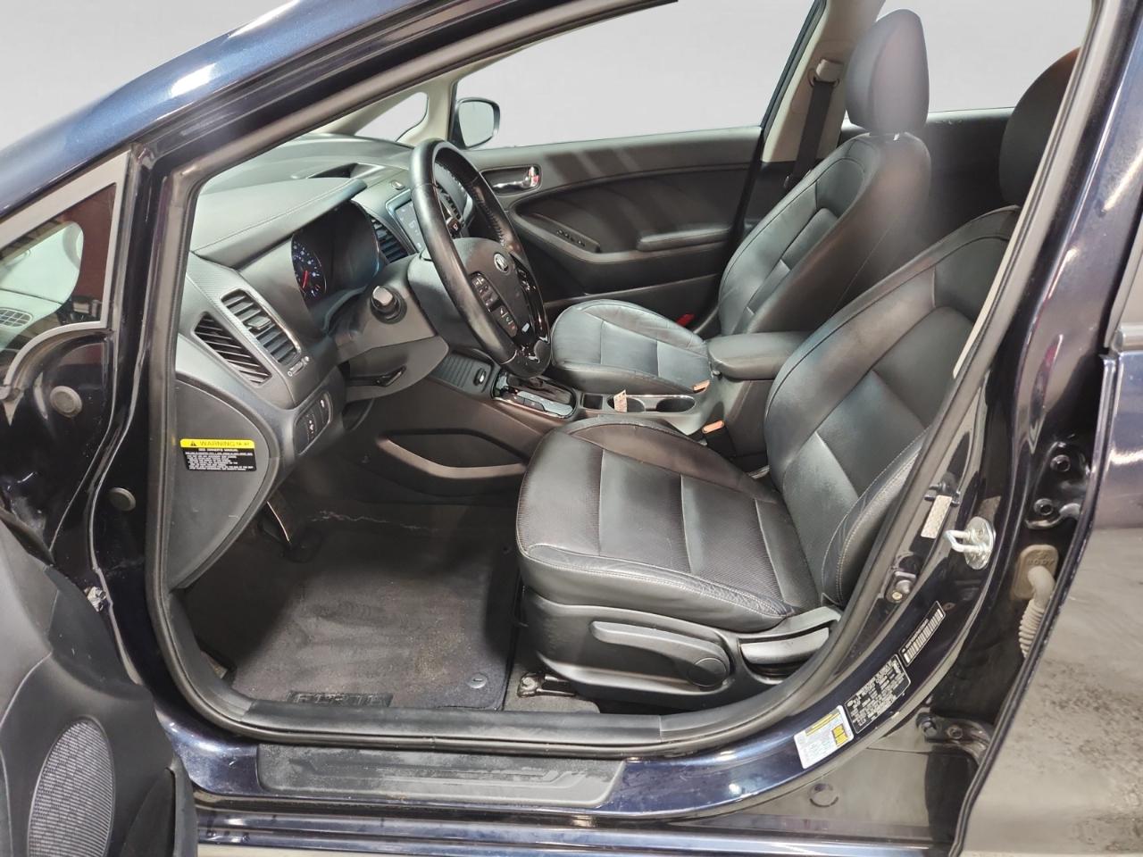 Kia Forte 5-Door EX 2017