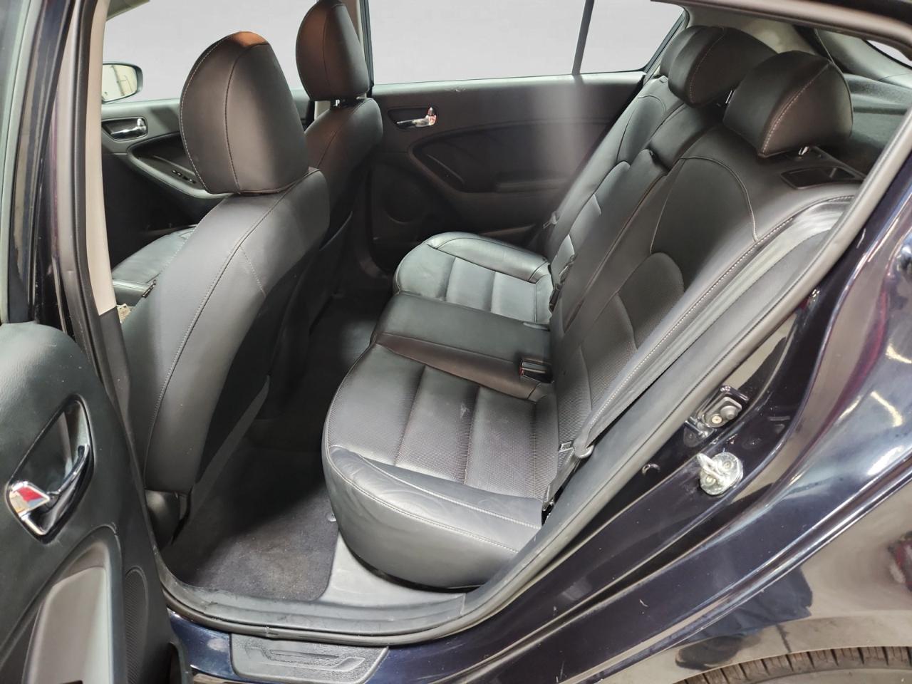 Kia Forte 5-Door EX 2017