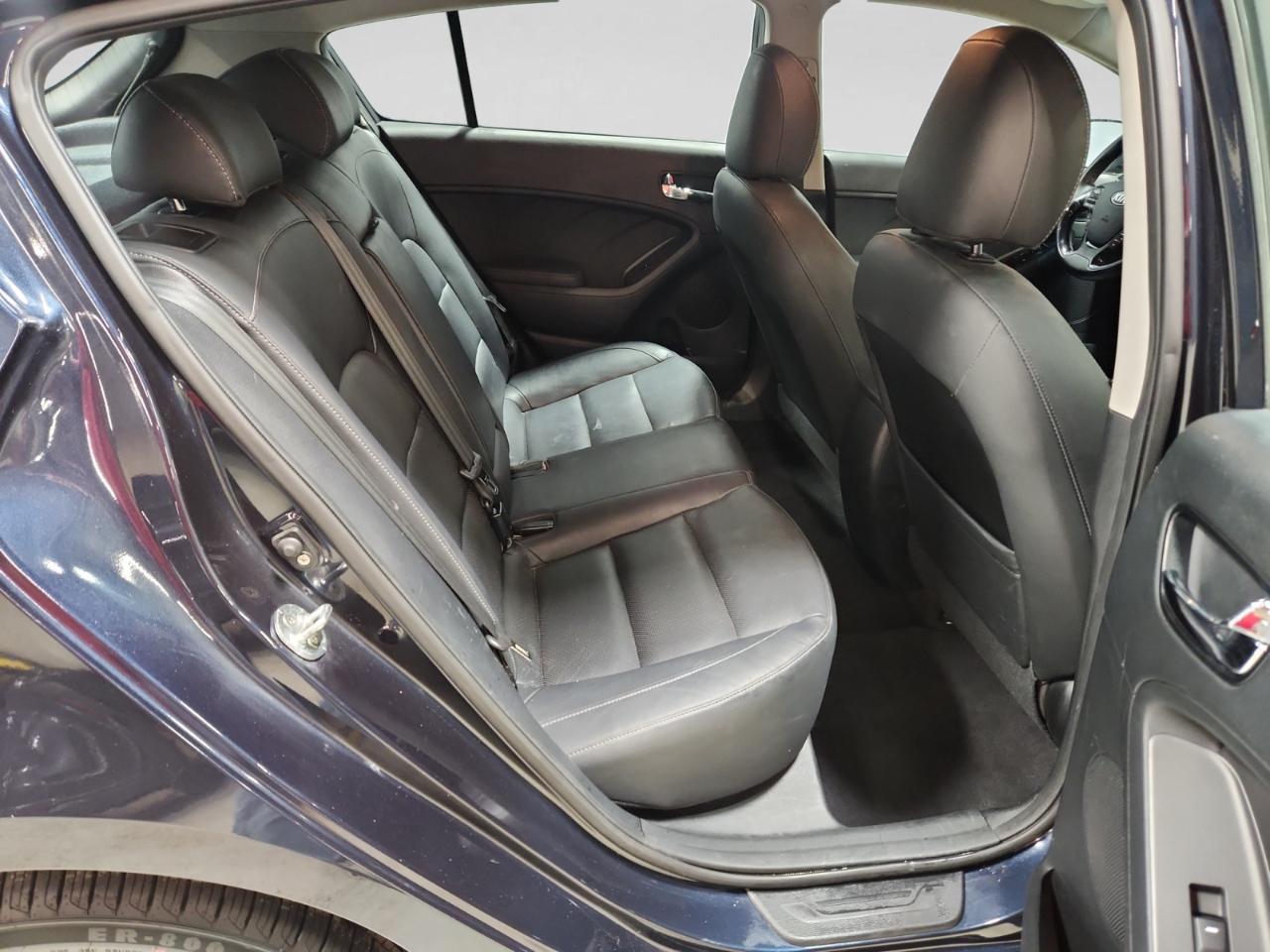 Kia Forte 5-Door EX 2017