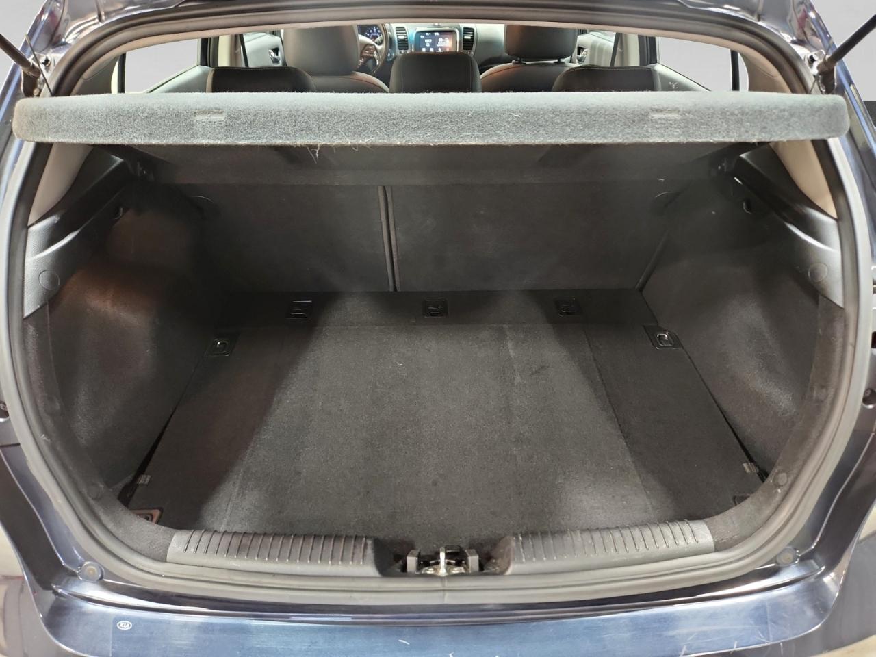 Kia Forte 5-Door EX 2017