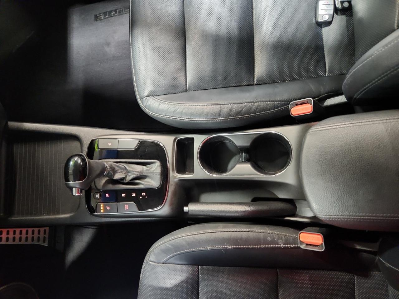 Kia Forte 5-Door EX 2017