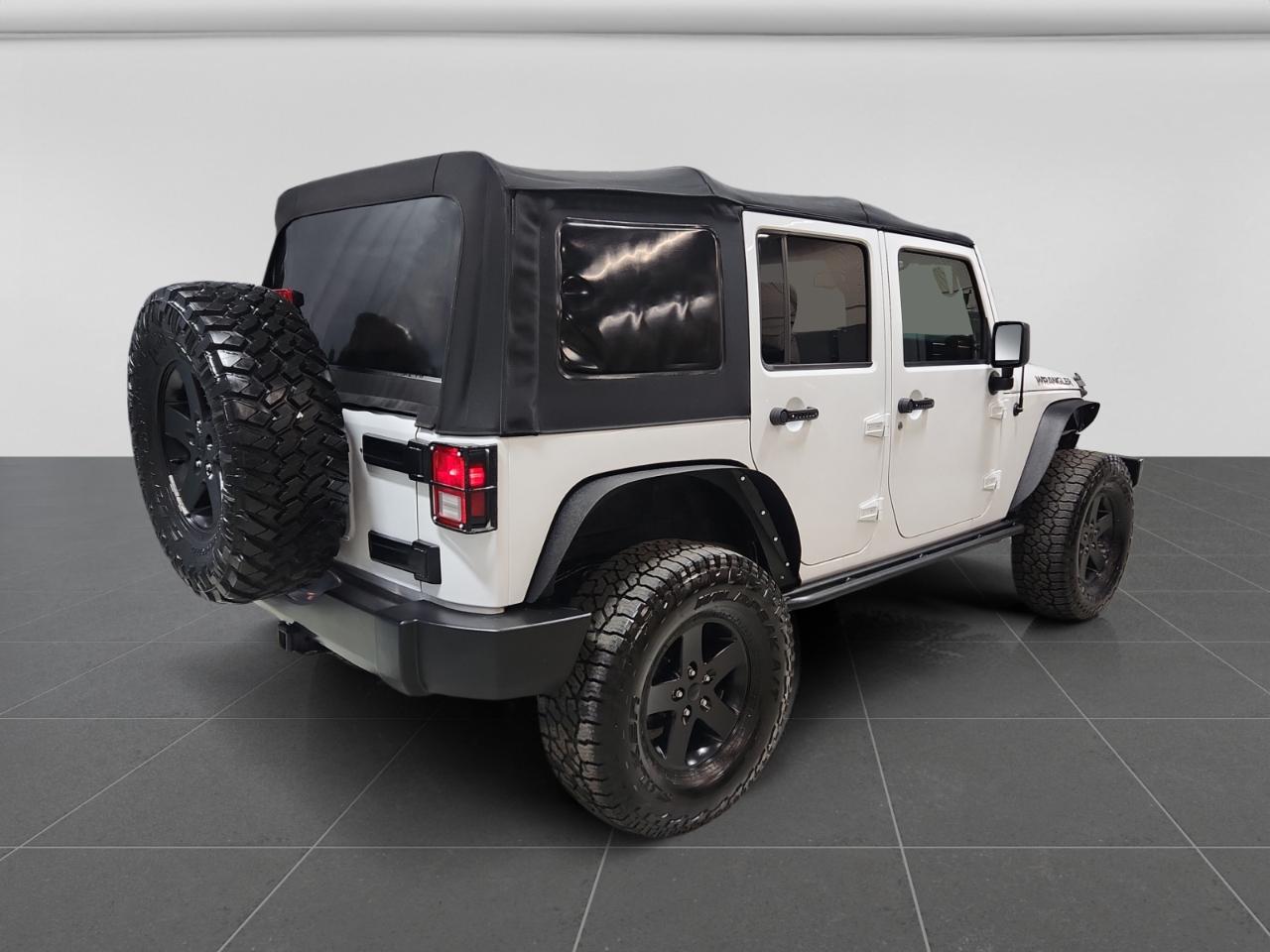 Jeep Wrangler Unlimited Sport 4WD 2016
