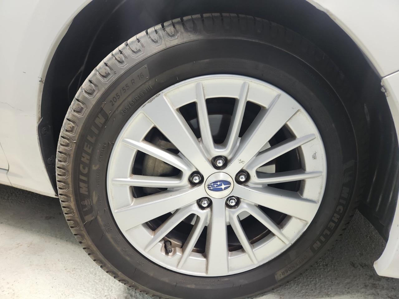 Subaru Impreza 2.0i Premium CVT 5-Door 2018