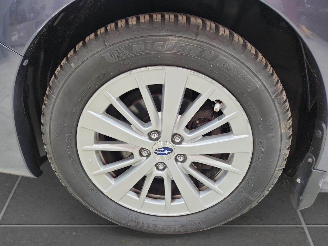 Subaru Impreza 2.0i Premium CVT 5-Door 2017