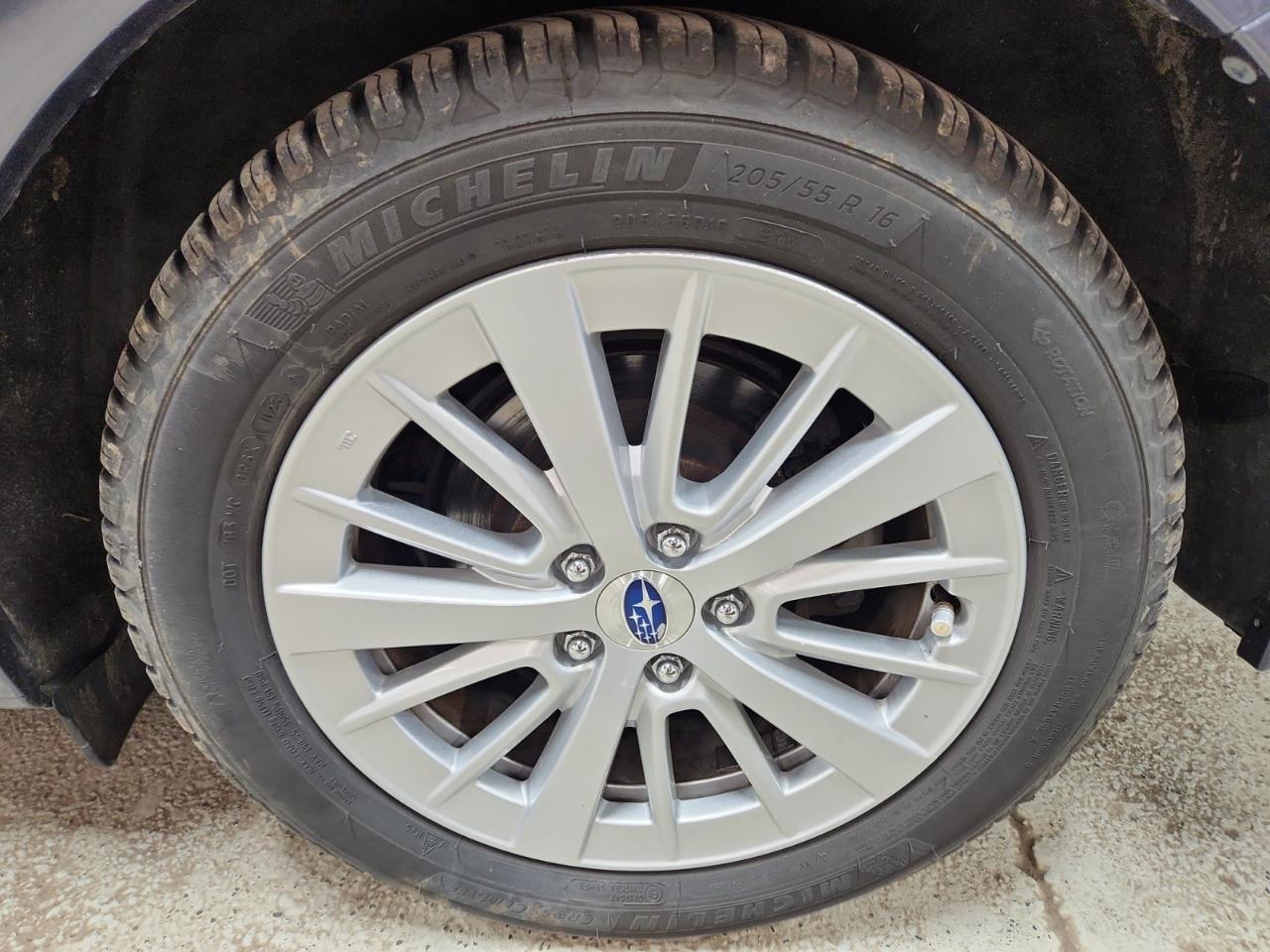 Subaru Impreza 2.0i Premium CVT 5-Door 2017